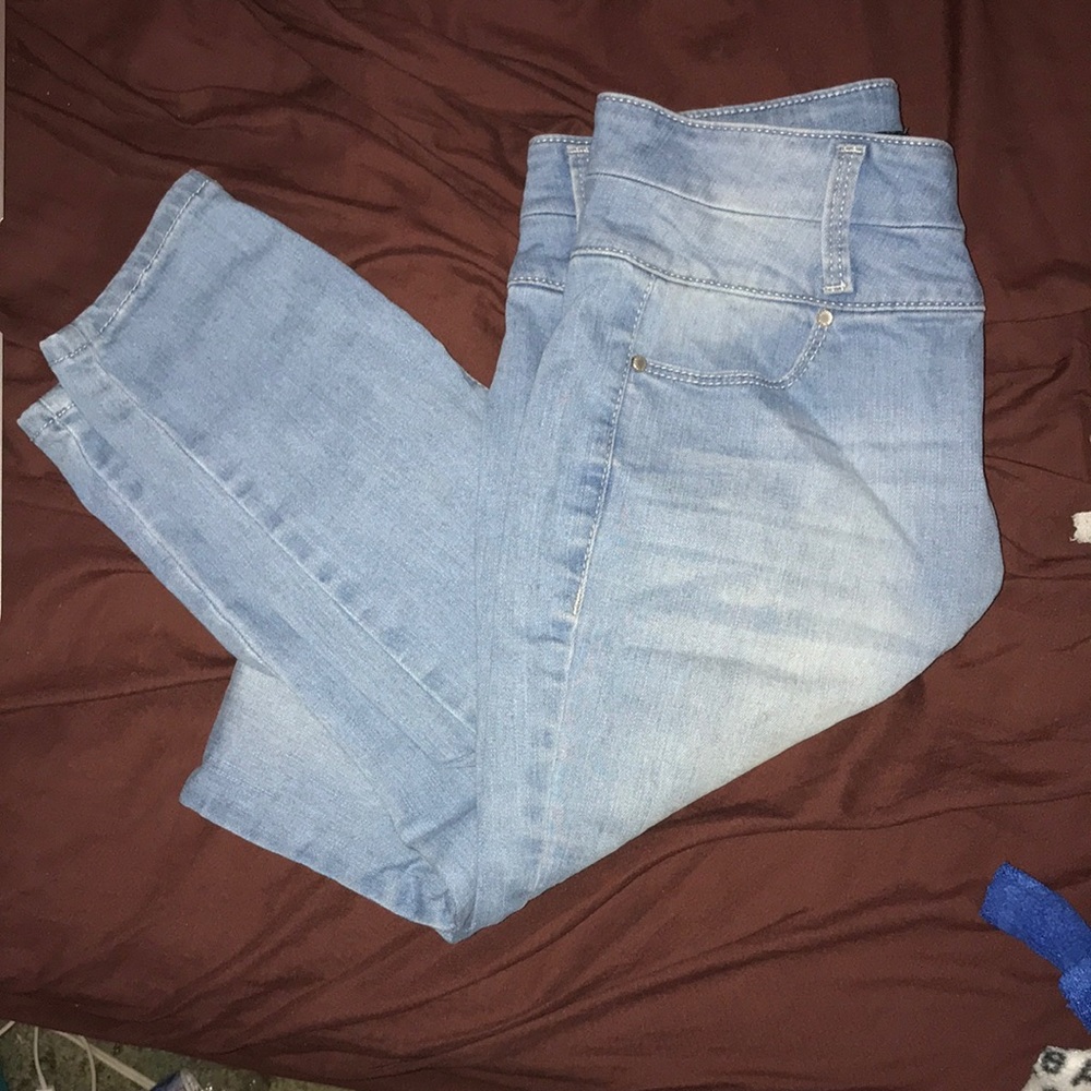⭐ BOGO ⭐  light wash high waisted skinny jeans